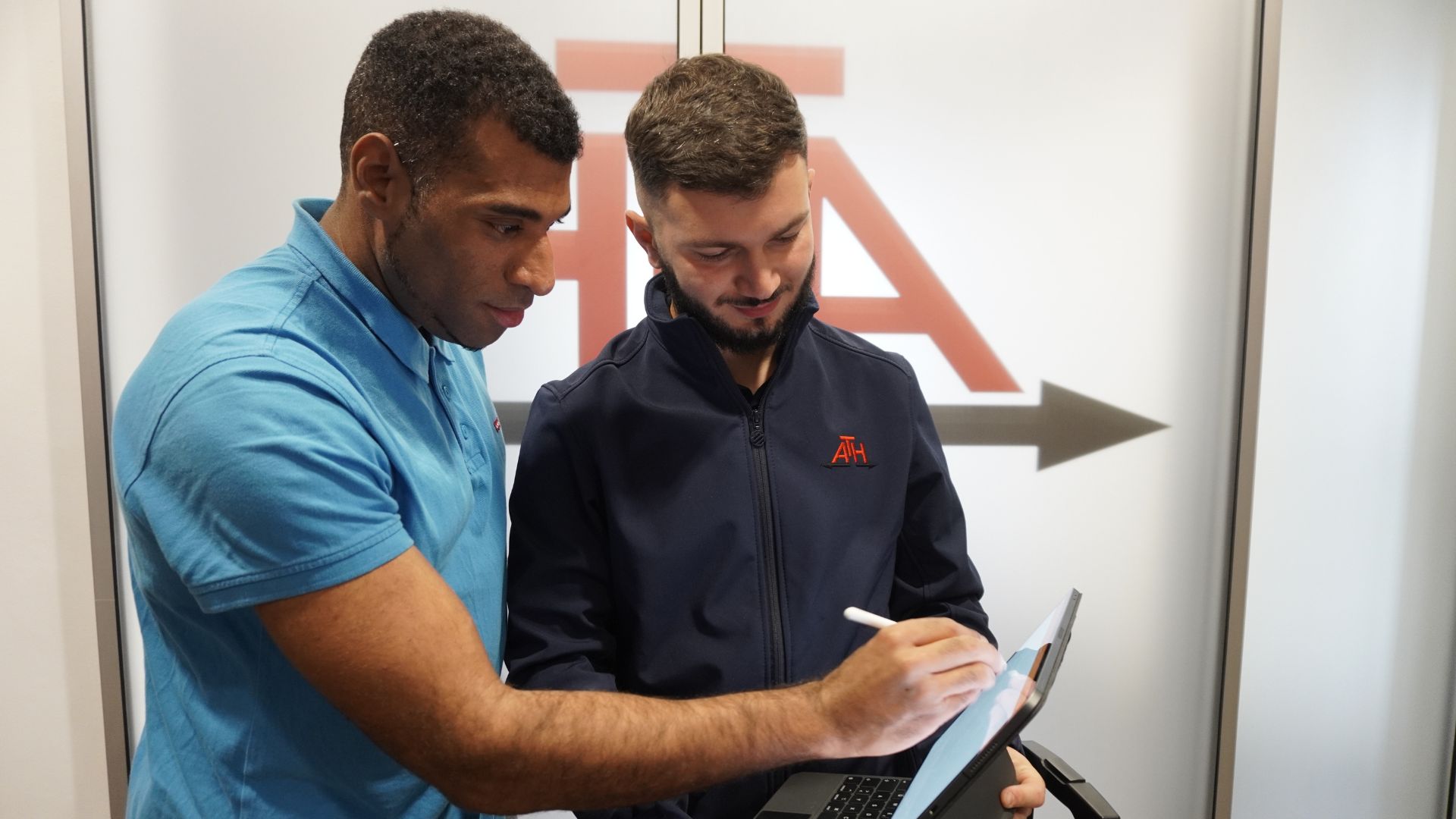 Übergabe und Bestätigung des Kunden