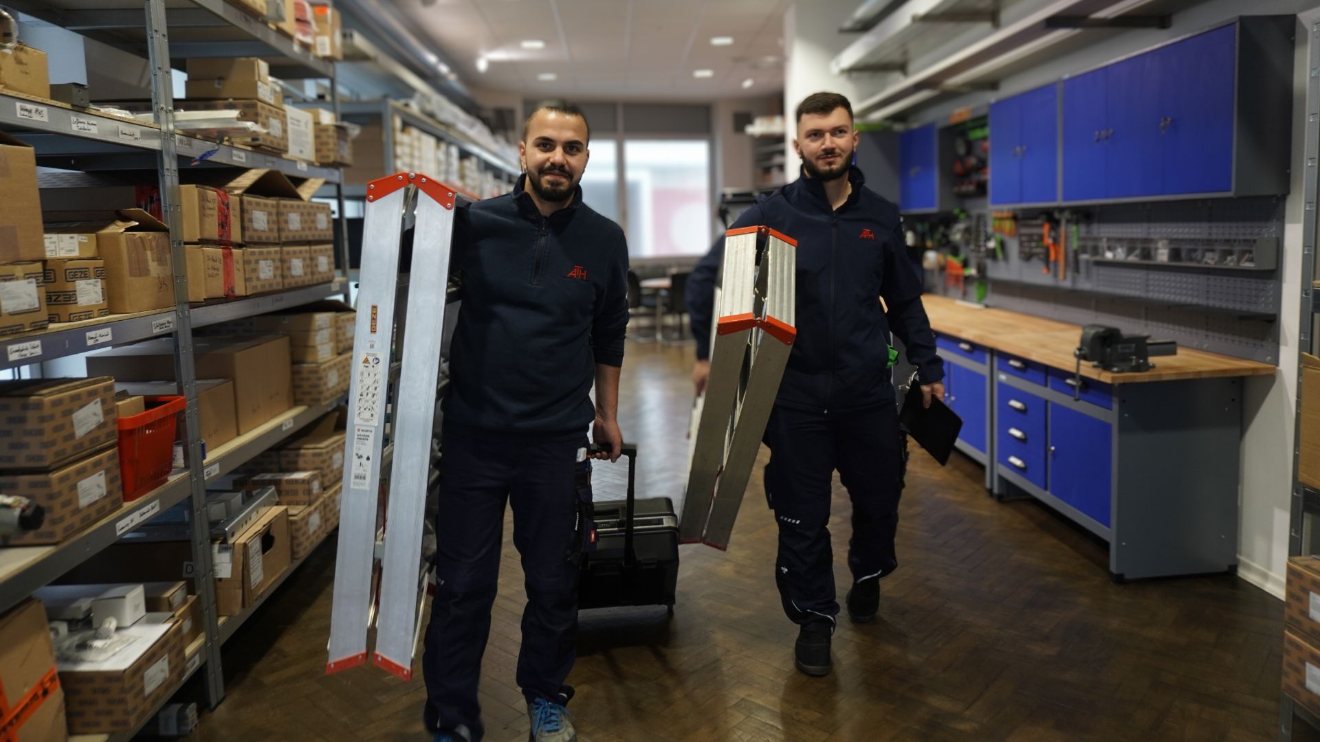 Ankunft unserer Techniker und Monteure